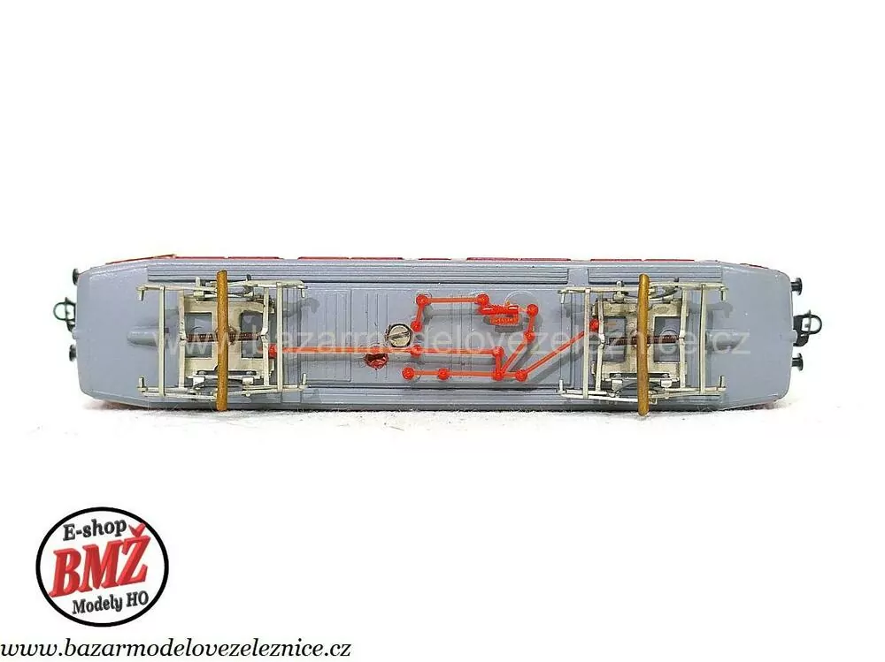 BTTB - Elektrická lokomotiva BR 211 018 DR - TT