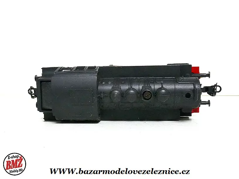 Zeuke - DC - Parní lokomotiva BR 81 001 DR - TT