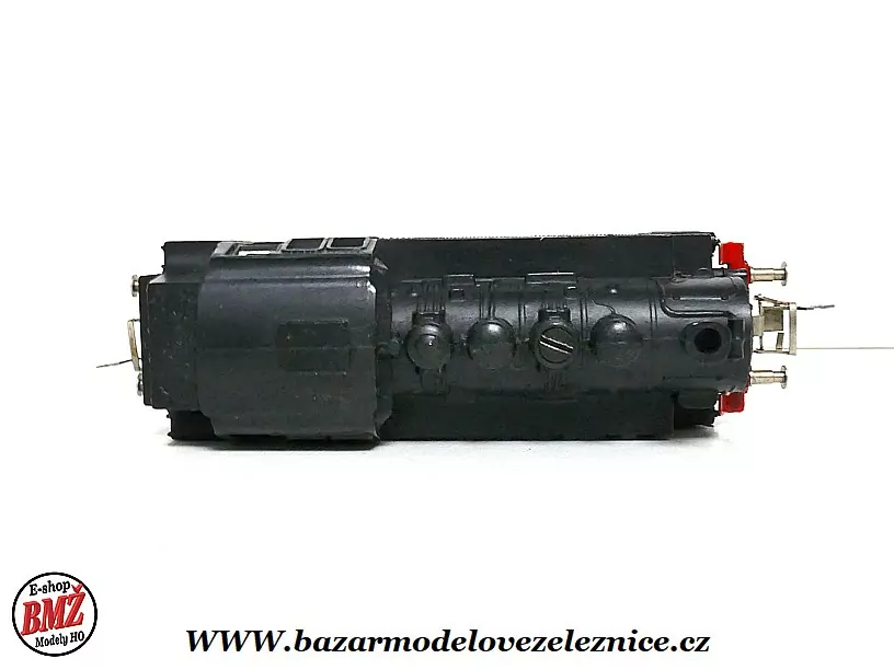 Zeuke - DC - Parní lokomotiva BR 81 013 DR - TT