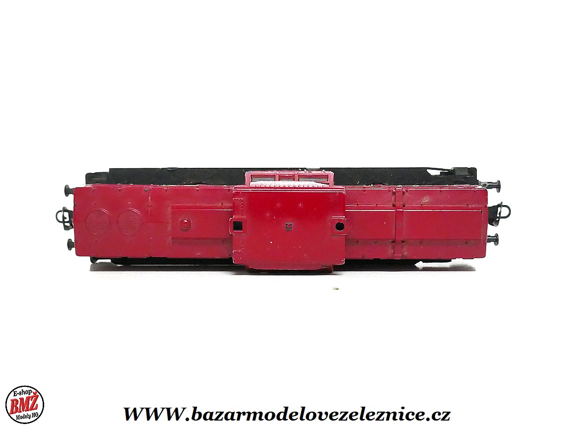 BTTB - Dieselová lokomotiva BR 110 104 DR - TT