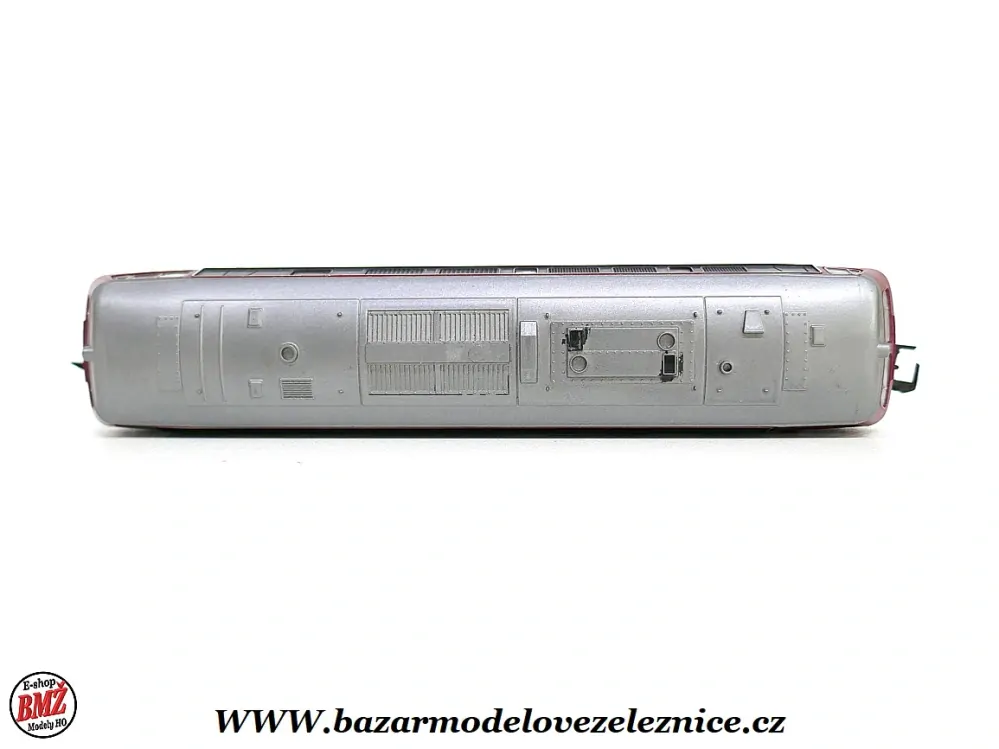 Roco - DC - Dieselová lokomotiva BR 215 020 DB - HO