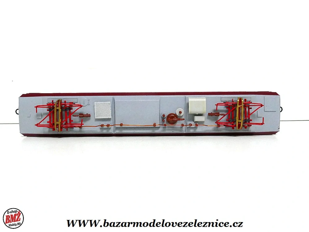 BTTB - Elektrická lokomotiva BR 250 DR- TT