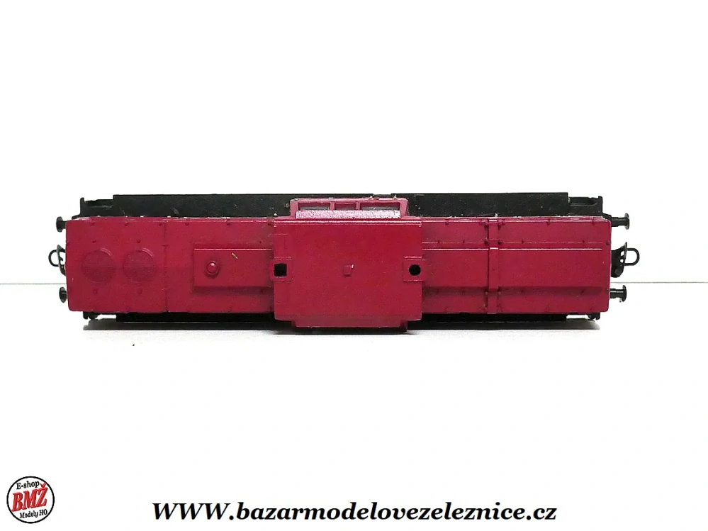 BTTB - Dieselová lokomotiva BR 110 104 DR - TT