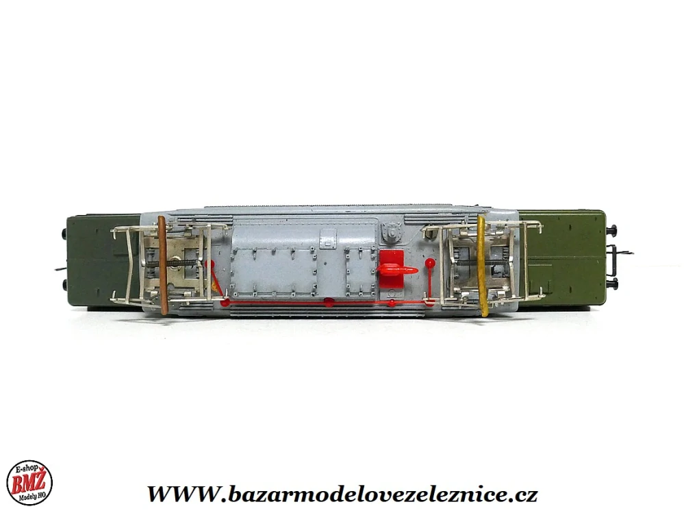 BTTB - Elektrická lokomotiva E 94 065 DR - TT
