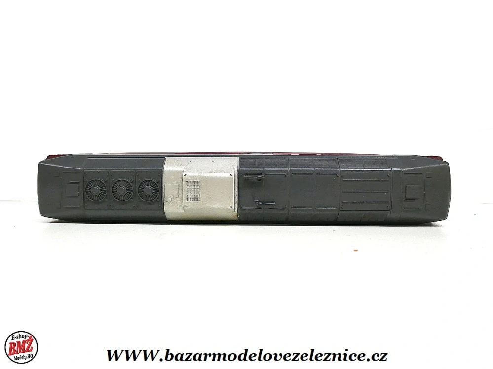 Piko DDR - DC - Dieselová lokomotiva BR 130 005 DR - HO
