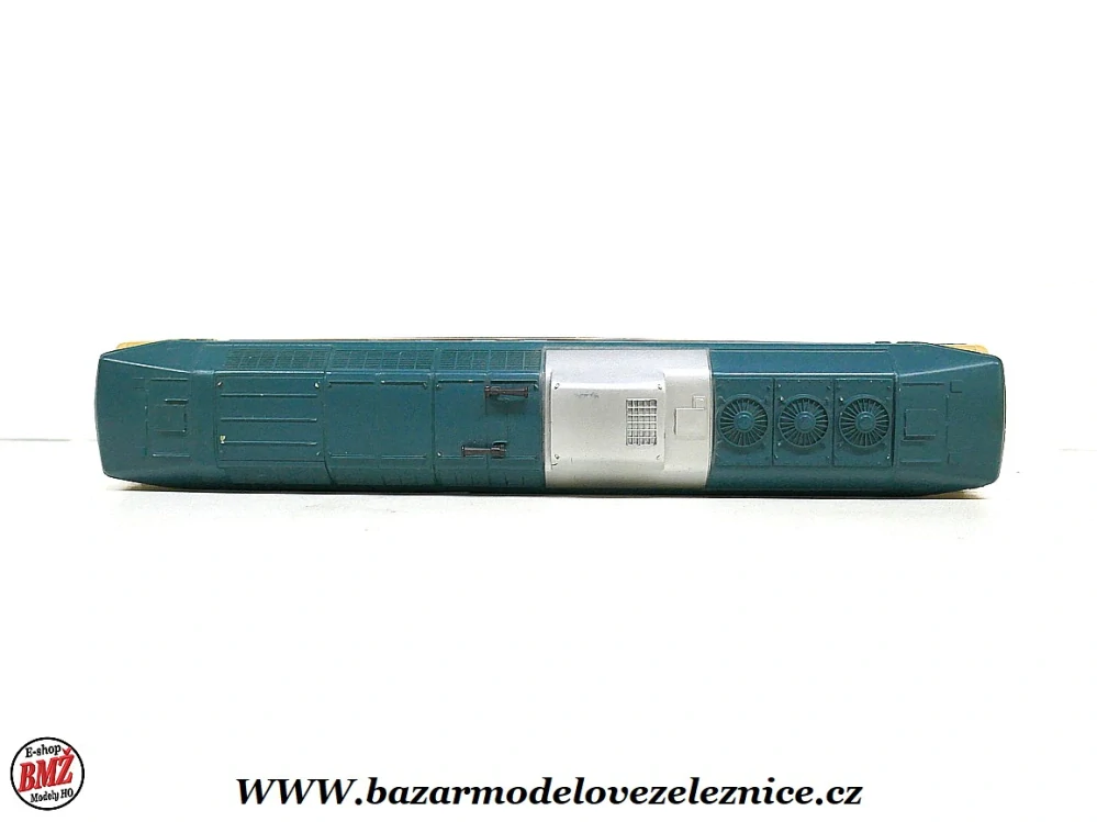 Piko DDR - DC - Dieselová lokomotiva BR 130 005 DR - HO