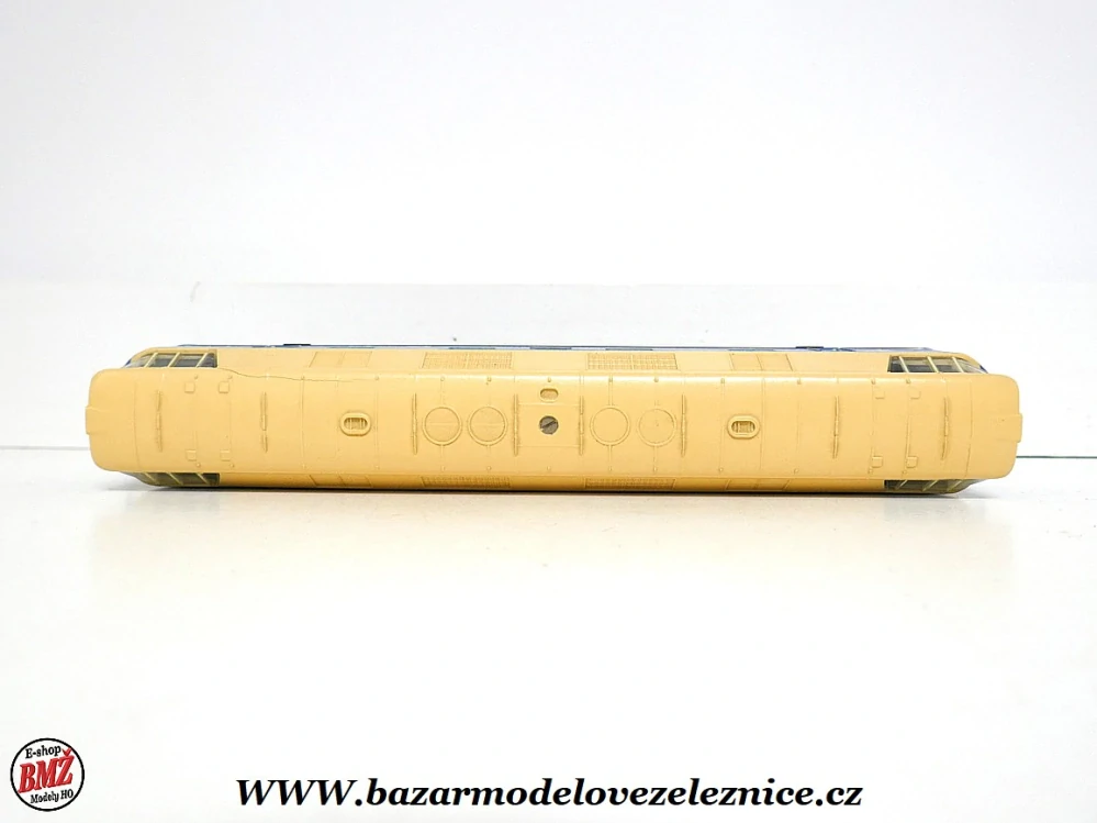 Piko DDR - DC - Dieselová lokomotiva BR 118 059 DR - HO