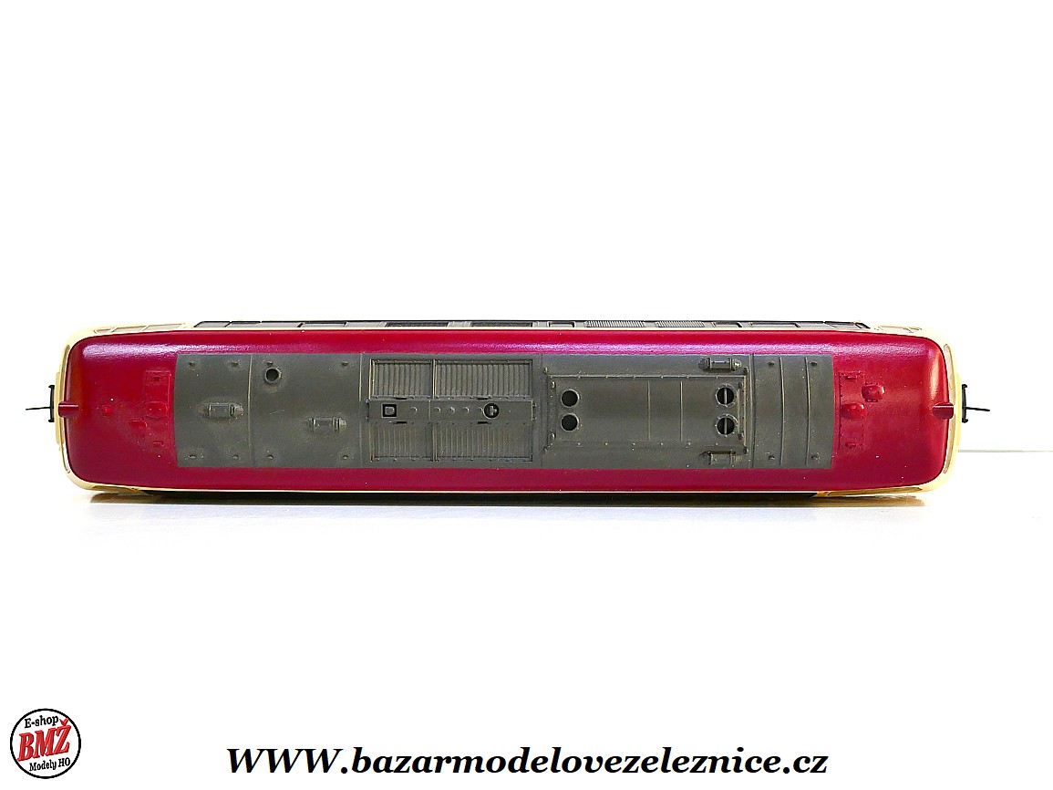 FLEISCHMANN - DC - Dieselová lokomotiva BR 218 217 DB - HO