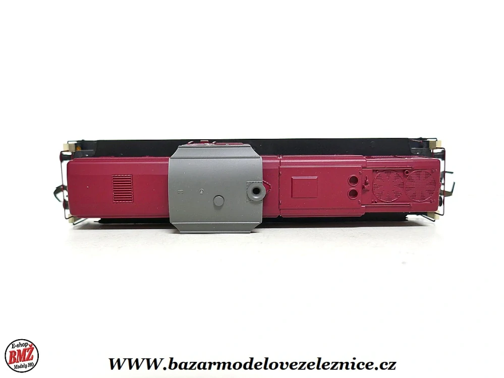 Trix - DCC - Dieselová lokomotiva V 90 030 DB - HO