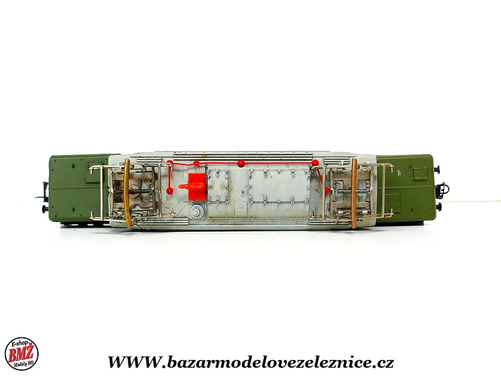 BTTB - Elektrická lokomotiva E 94 065 DR - TT