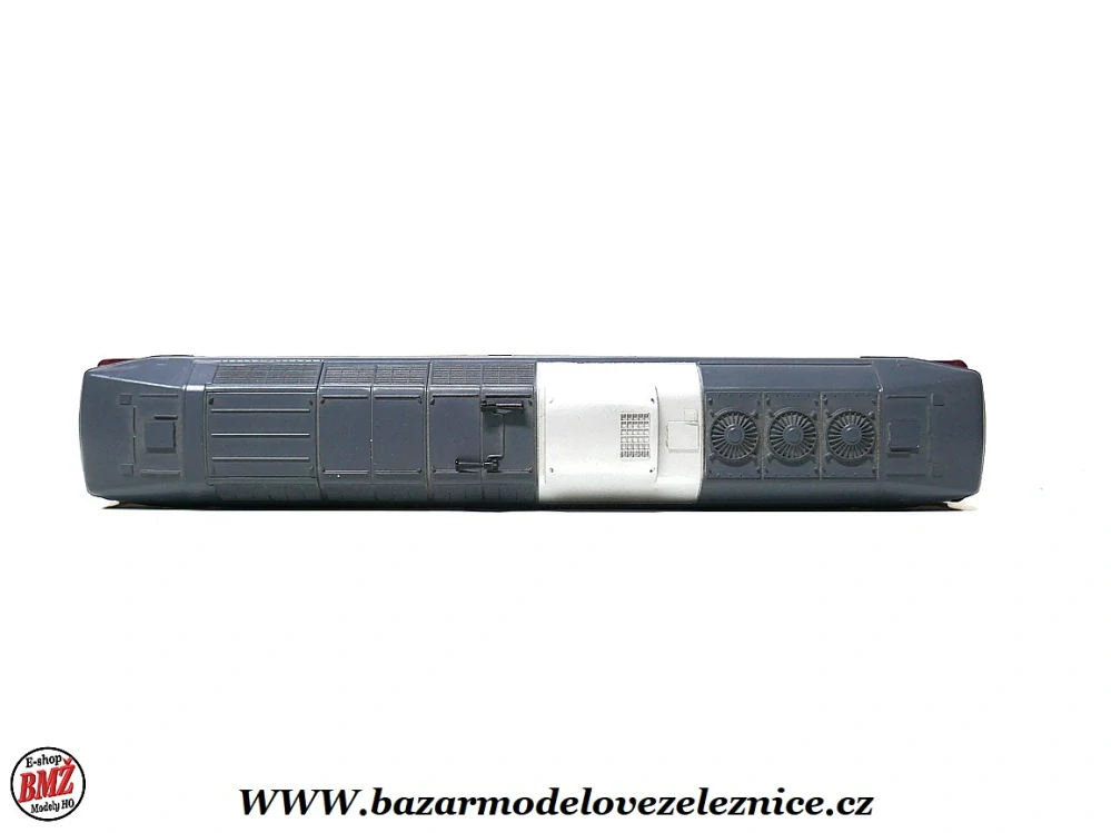 Piko DDR - DC - Dieselová lokomotiva BR 130 005 DR - HO