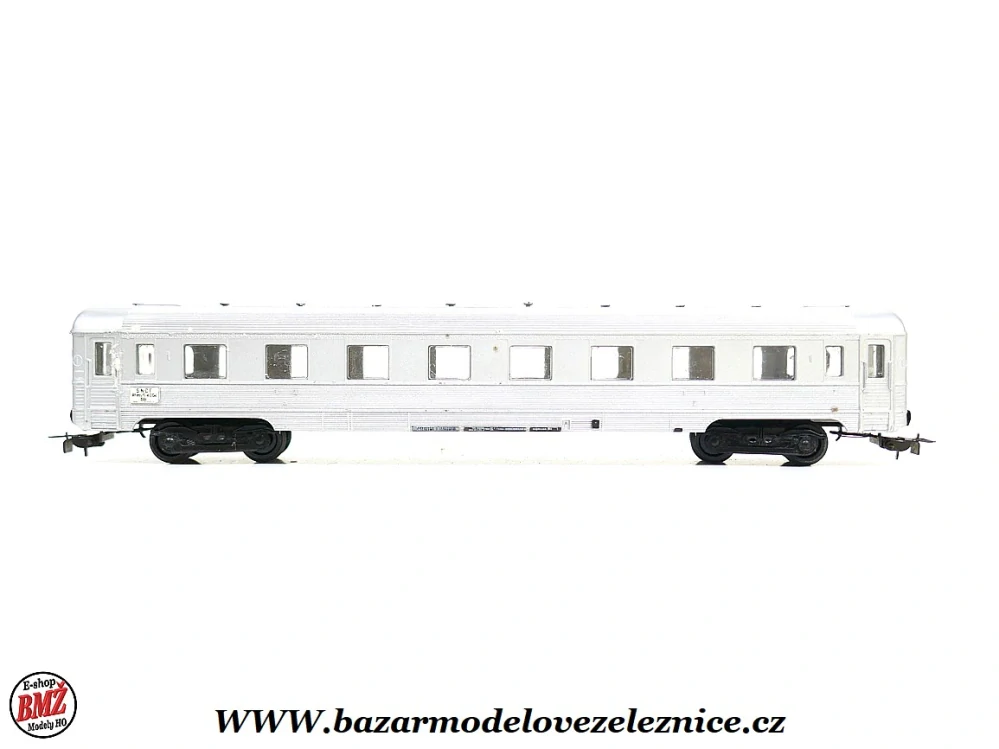 Piko DDR - DC - Set s elektrickou lokomotivou E 11 DR + 3 vozy osobní - HO