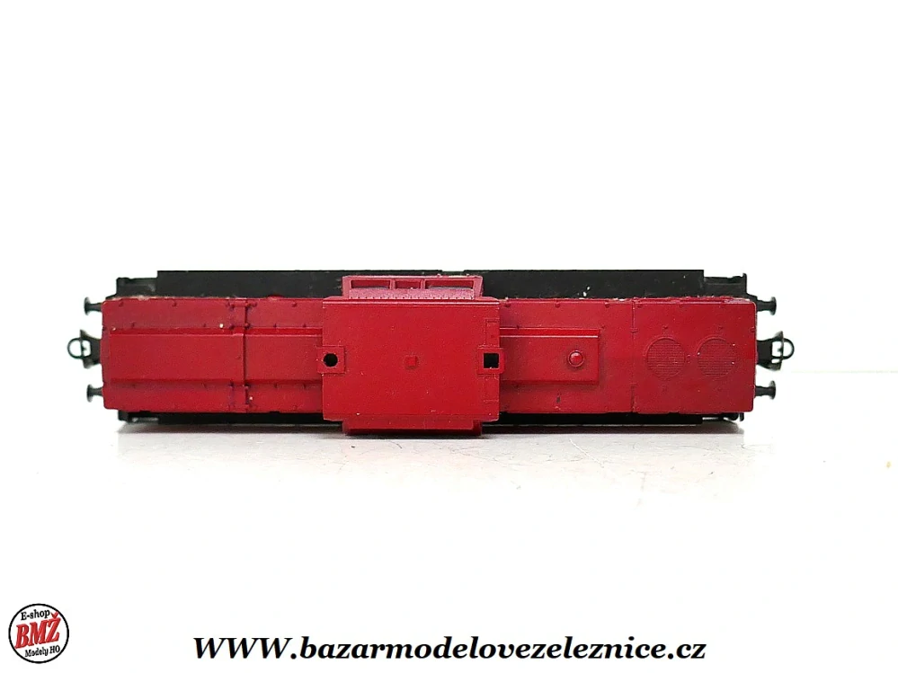 BTTB - Dieselová lokomotiva BR 110 104 DR - TT