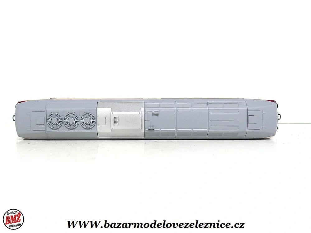 Piko - DSS - Dieselová lokomotiva BR 130 DR- TT