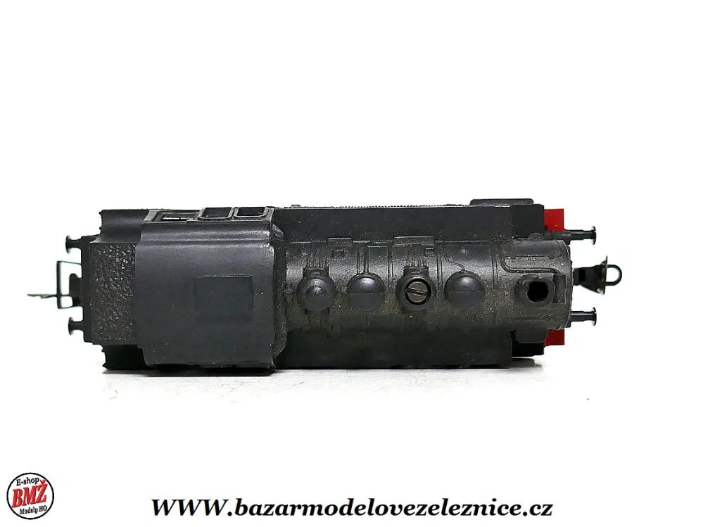 Zeuke - DC - Parní lokomotiva BR 81 001 DR - TT