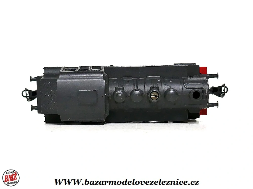Zeuke - DC - Parní lokomotiva BR 81 001 DR - TT