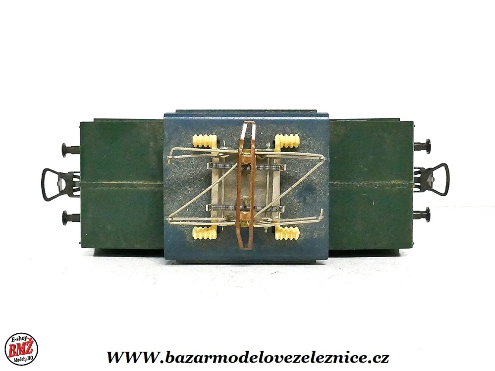 PIKO DDR - DC - Elektrická lokomotiva E 69 05 DR -HO