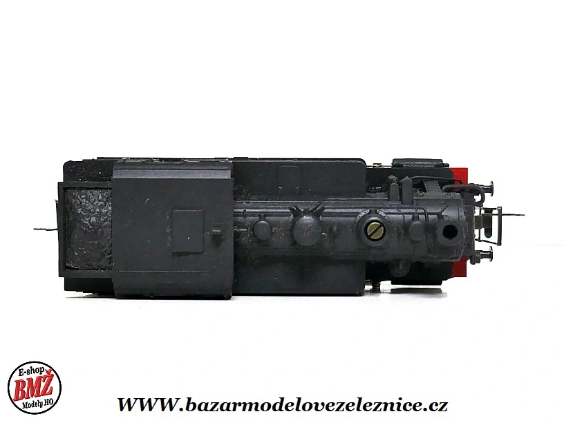 Zeuke - DC - Parní lokomotiva BR 92 6582 DR - TT