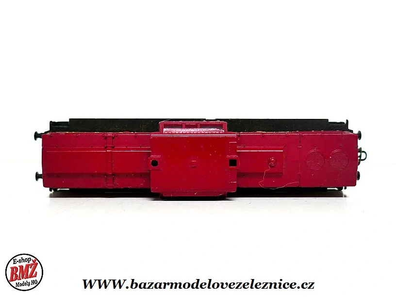 BTTB - Dieselová lokomotiva BR 110 104 DR - TT