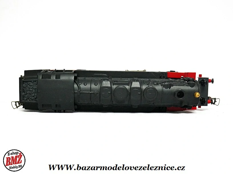 Hruska - Parní lokomotiva BR 84 002 DR - HO