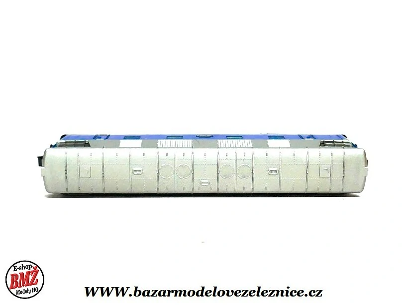Piko DDR - DC - Dieselová lokomotiva V 180 DR- N
