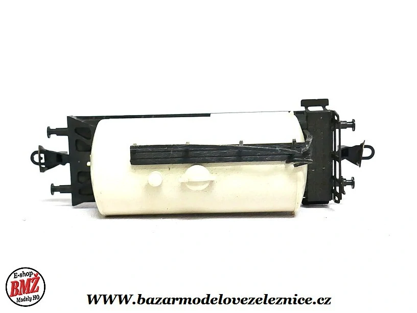 BTTB - Cisternový vůz bílý - TT