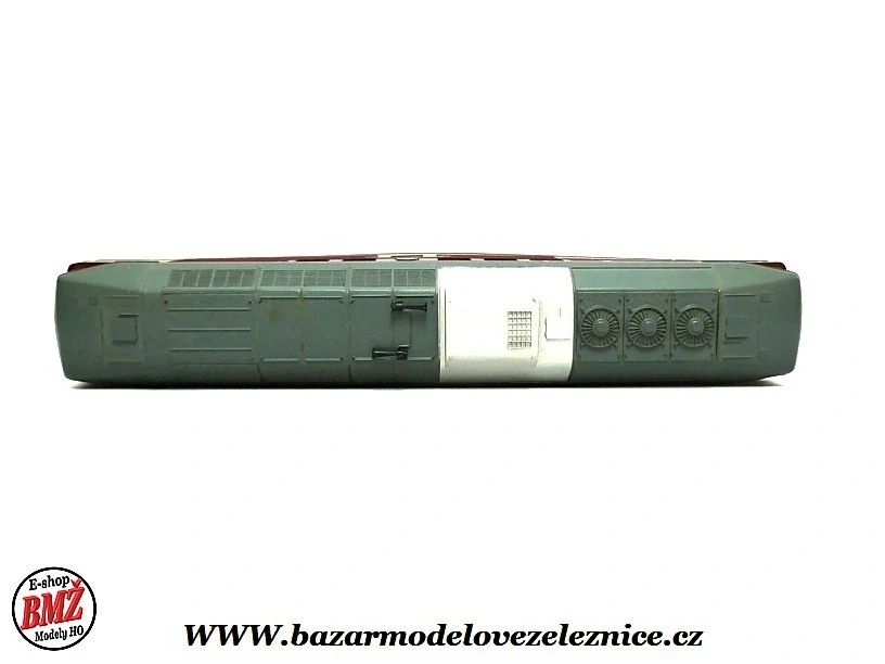 Piko DDR - DC - Dieselová lokomotiva BR 130 005 DR - HO