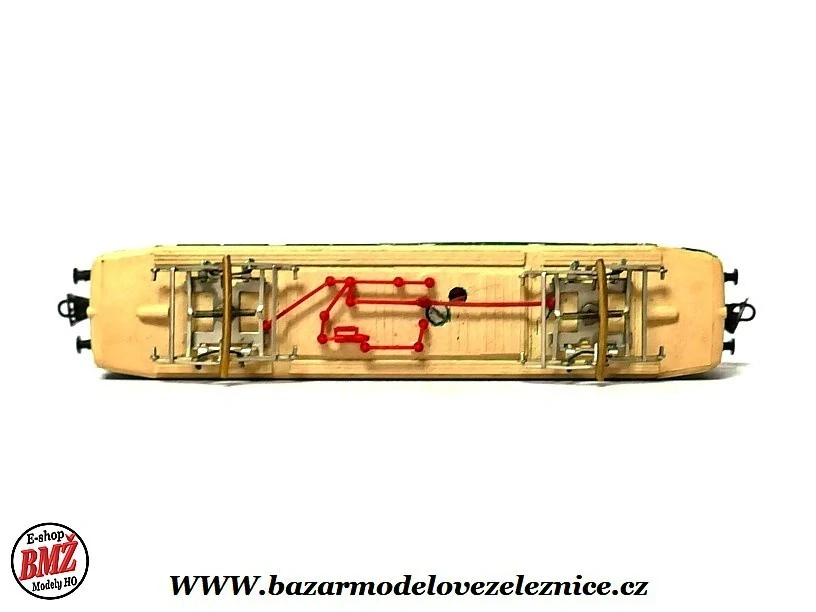 Zeuke - Elektrická lokomotiva E 11 022 DR - TT