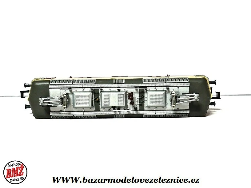 Fleischmann - DSS - Elektrická lokomotiva Re 4/4 II SBB - N