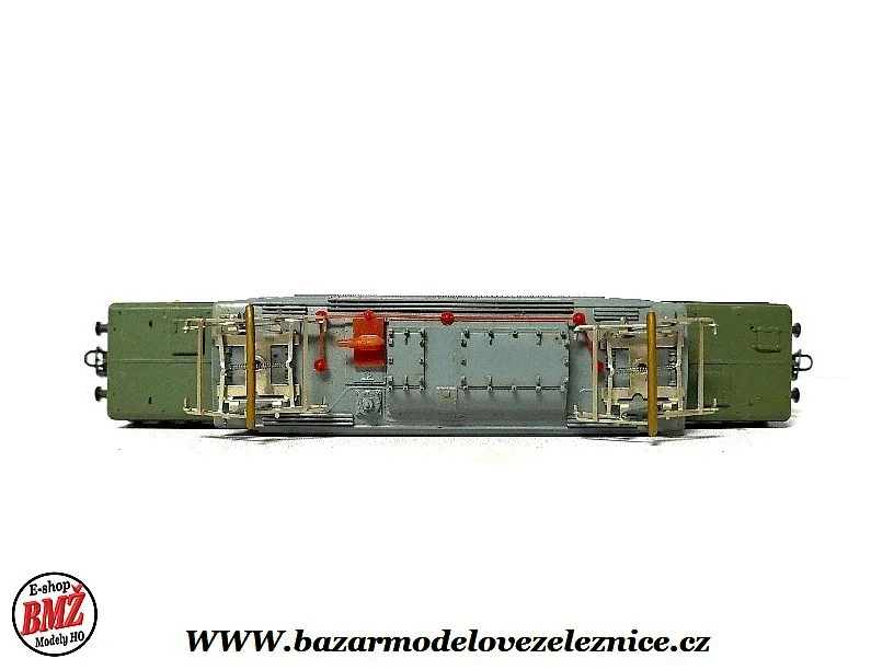 Zeuke - Elektrická lokomotiva E 94 065 DR - TT