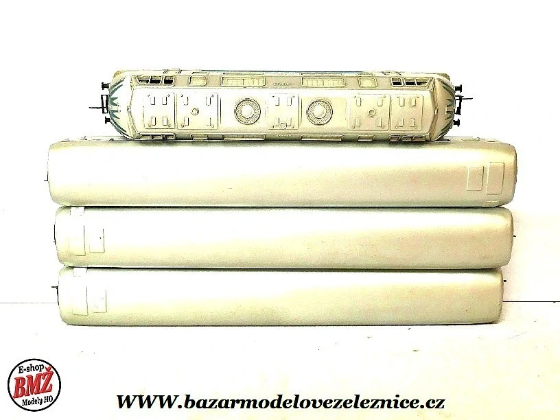 Zeuke - Set V 200 Silverlines + 3 os. vozy - TT