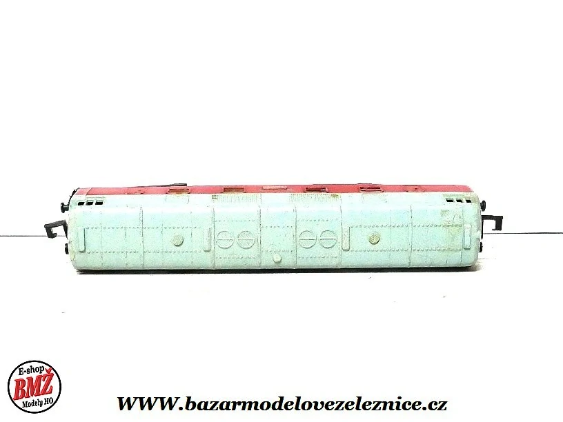 Piko DDR - DC - Dieselová lokomotiva V 180 006 DR - N