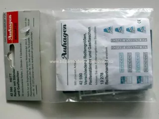 Auhagen - Stojany s pneumatikami / 2ks,plynové láhve / 8ks - HO - TT