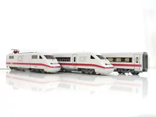 Roco - DSS - Elektrická souprava ICE 402 DB 3 dílná - HO