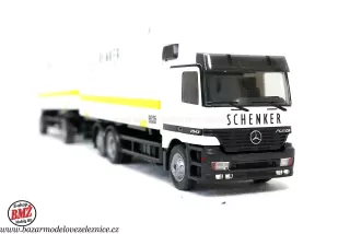 Herpa - Mercedes s přívěsem  -  HO