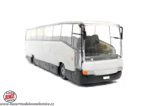 ? - Bus Mercedes - HO