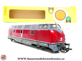 BTTB - Dieselová lokomotiva BR 221 139 DB - TT