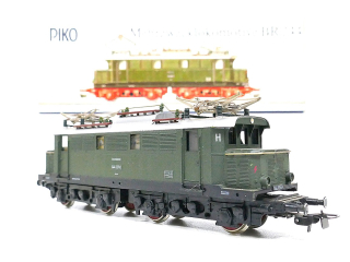PIKO DDR - DC - Elektrická lokomotiva BR 144 137 DR -HO